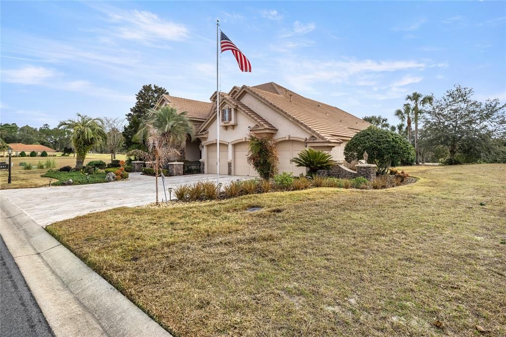 For Sale: $995,000 (4 beds, 3 baths, 3599 Square Feet)