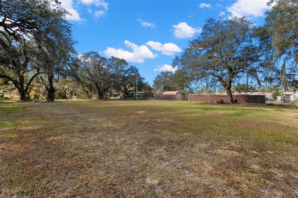 待售: $299,000 (4 贝兹, 3 浴室, 1828 平方英尺)