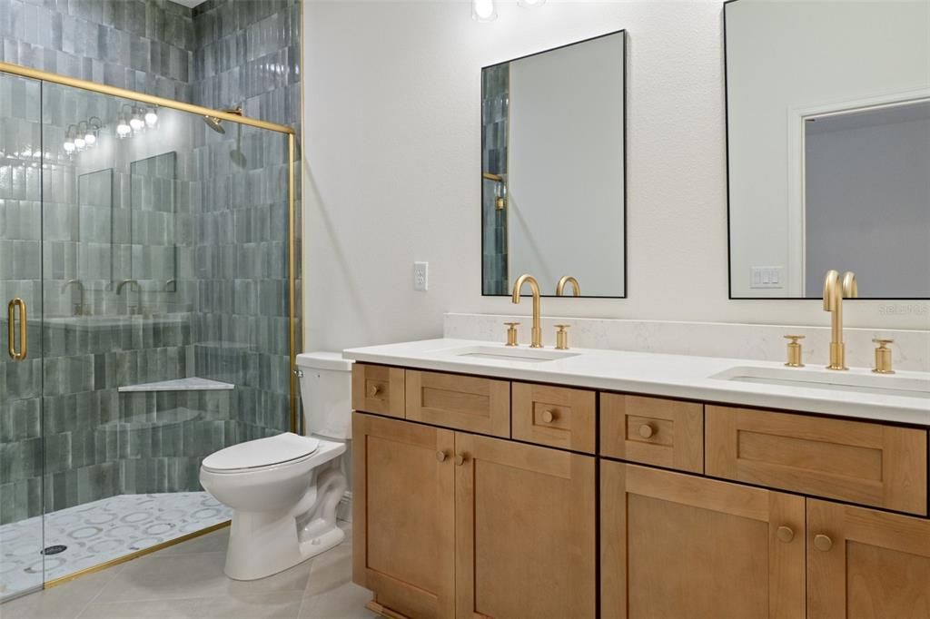 For Sale: $392,500 (4 beds, 2 baths, 1943 Square Feet)