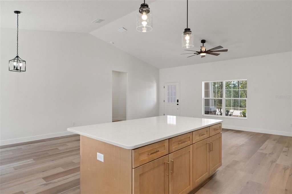 For Sale: $392,500 (4 beds, 2 baths, 1943 Square Feet)