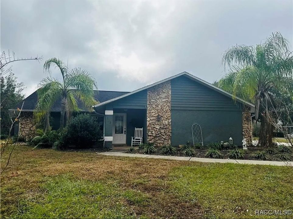 Недавно продано: $270,000 (2 спален, 2 ванн, 1448 Квадратных фут)