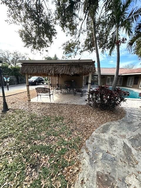 Active With Contract: $595,000 (4 beds, 3 baths, 2279 Square Feet)