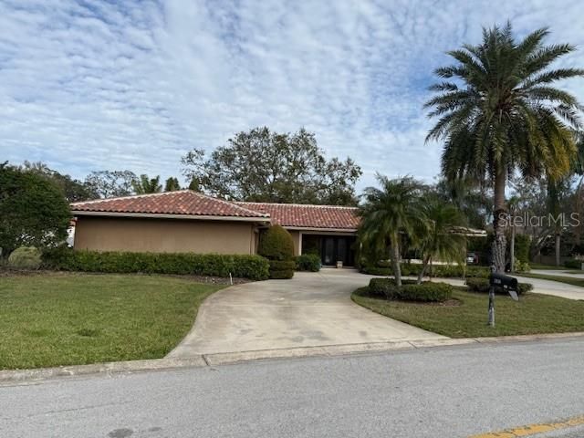 Active With Contract: $595,000 (4 beds, 3 baths, 2279 Square Feet)