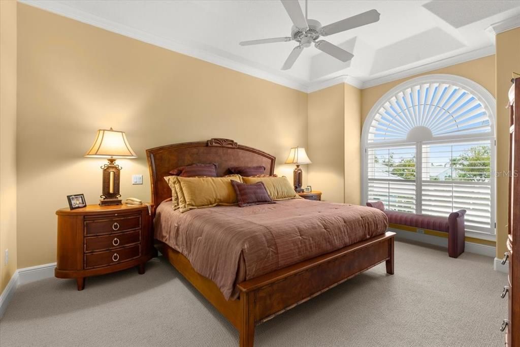 На продажу: $2,500,000 (3 спален, 4 ванн, 4340 Квадратных фут)