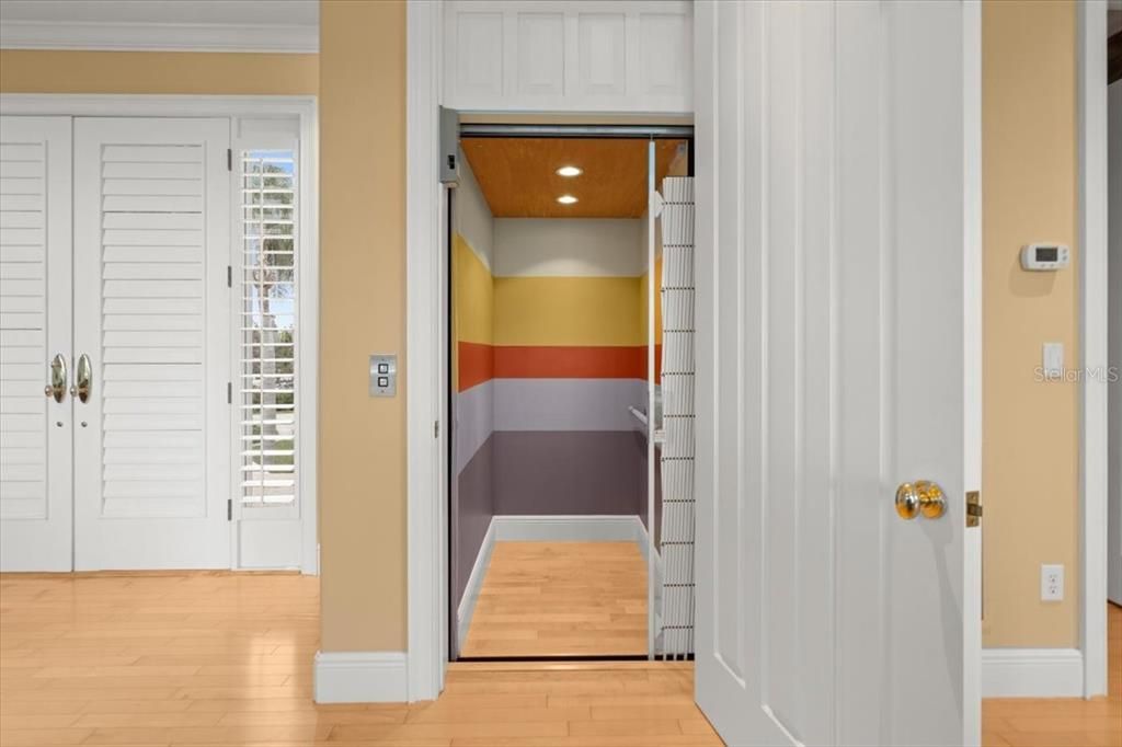 На продажу: $2,500,000 (3 спален, 4 ванн, 4340 Квадратных фут)