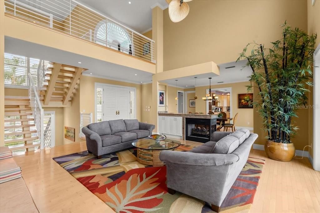 На продажу: $2,500,000 (3 спален, 4 ванн, 4340 Квадратных фут)