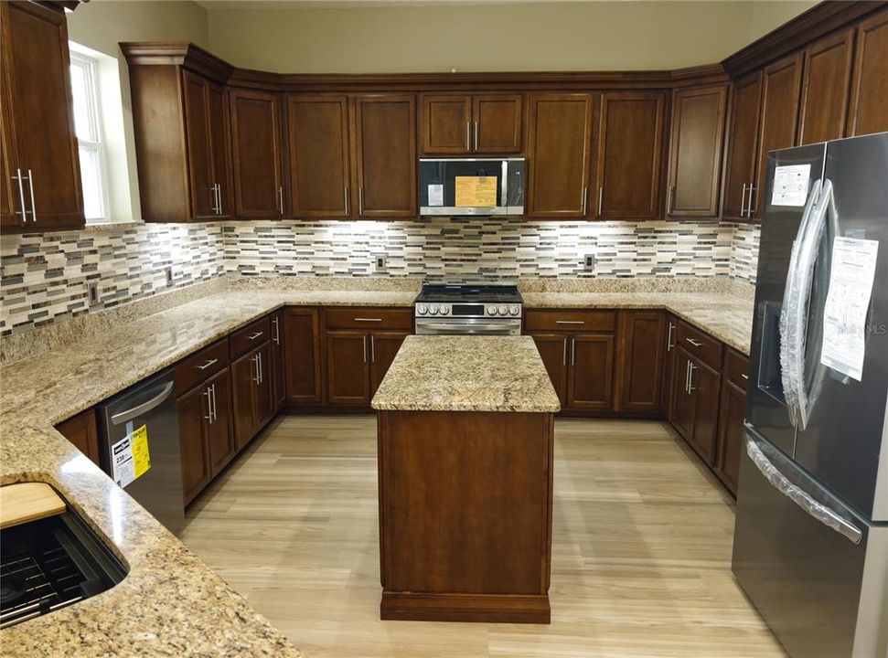 For Sale: $1,200,000 (4 beds, 4 baths, 3196 Square Feet)