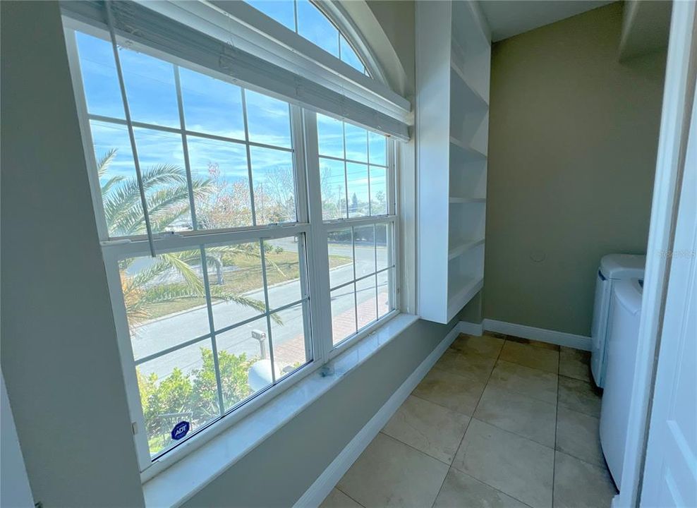 For Sale: $1,200,000 (4 beds, 4 baths, 3196 Square Feet)