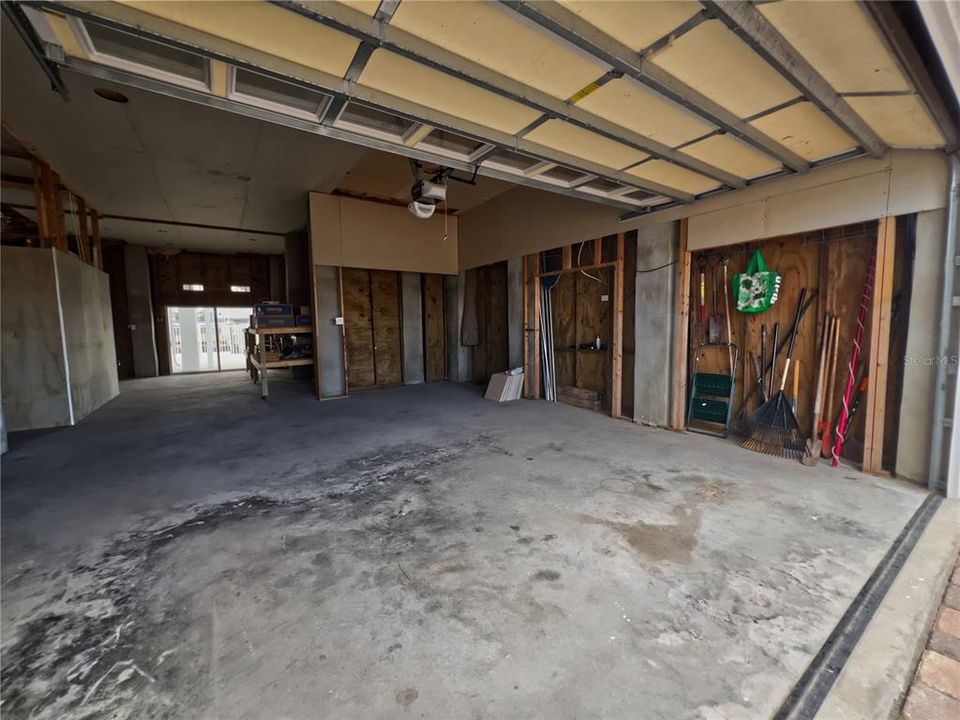 For Sale: $1,200,000 (4 beds, 4 baths, 3196 Square Feet)