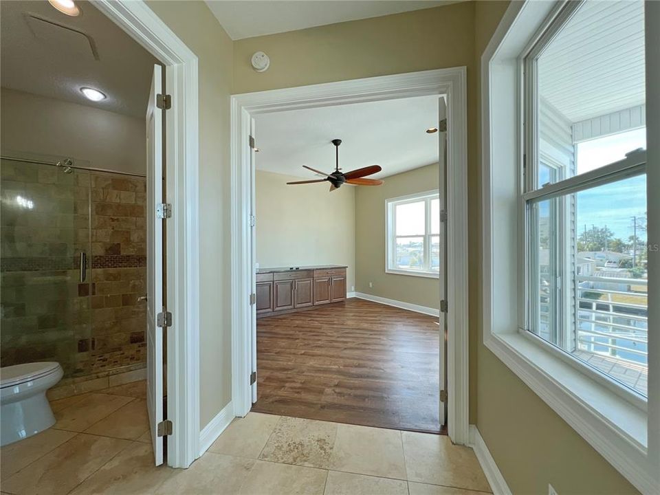 For Sale: $1,200,000 (4 beds, 4 baths, 3196 Square Feet)