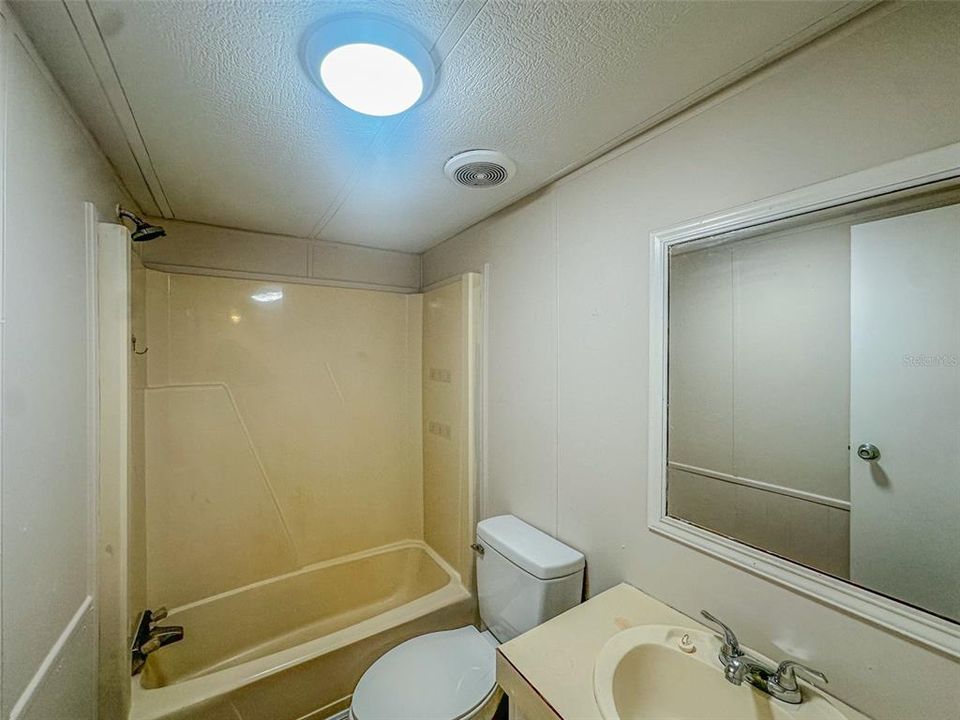 For Sale: $339,900 (8 beds, 0 baths, 3336 Square Feet)