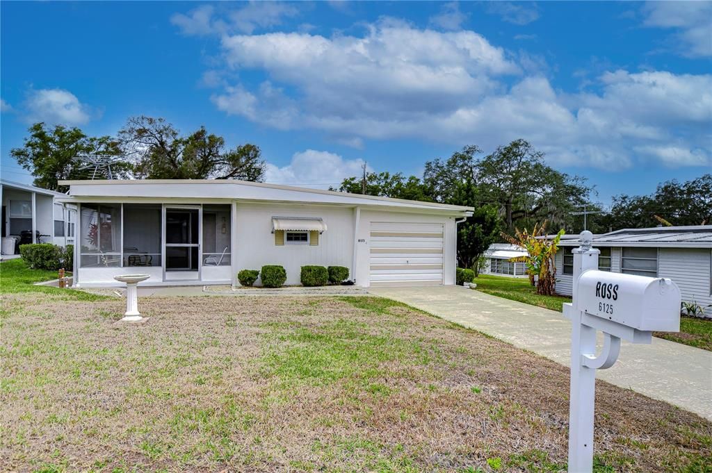 На продажу: $115,000 (2 спален, 2 ванн, 984 Квадратных фут)