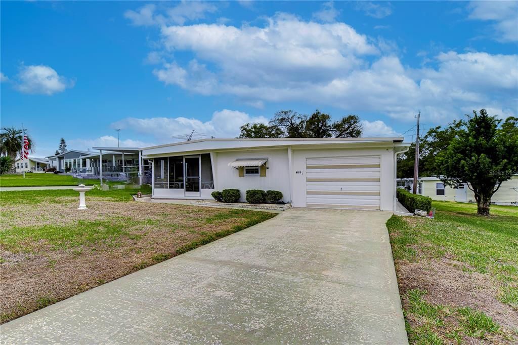 На продажу: $115,000 (2 спален, 2 ванн, 984 Квадратных фут)