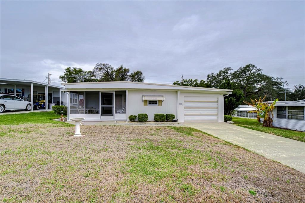 На продажу: $115,000 (2 спален, 2 ванн, 984 Квадратных фут)