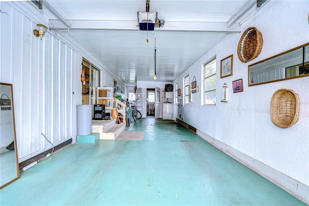 На продажу: $115,000 (2 спален, 2 ванн, 984 Квадратных фут)