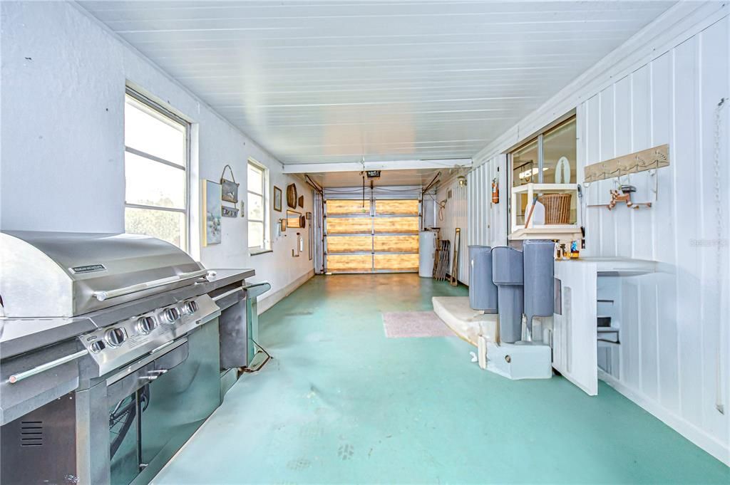 На продажу: $115,000 (2 спален, 2 ванн, 984 Квадратных фут)