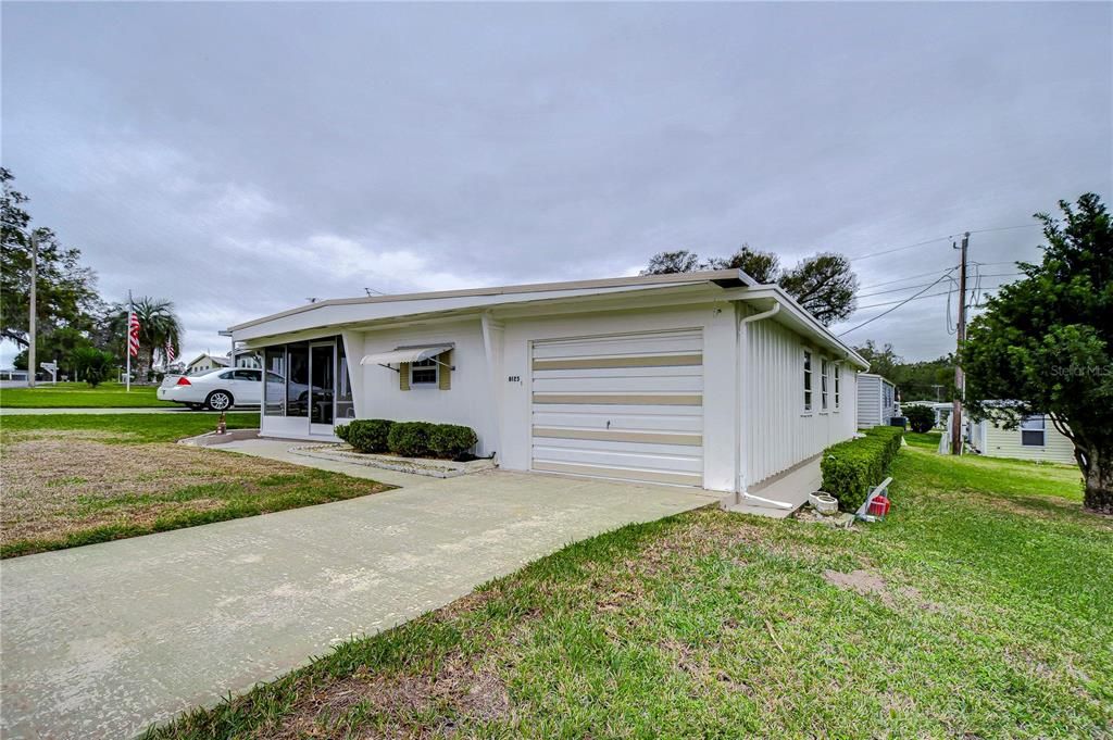 На продажу: $115,000 (2 спален, 2 ванн, 984 Квадратных фут)