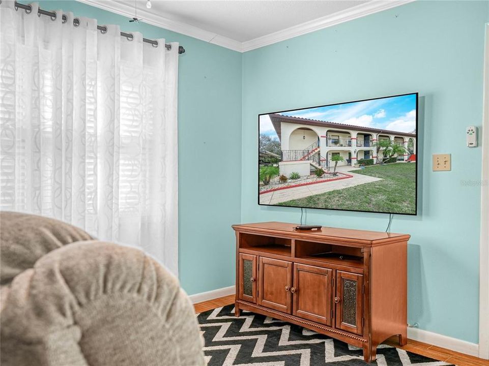 待售: $165,000 (2 贝兹, 2 浴室, 1276 平方英尺)