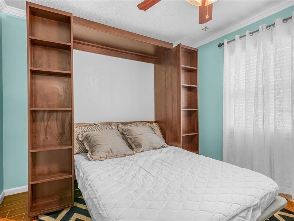 待售: $165,000 (2 贝兹, 2 浴室, 1276 平方英尺)