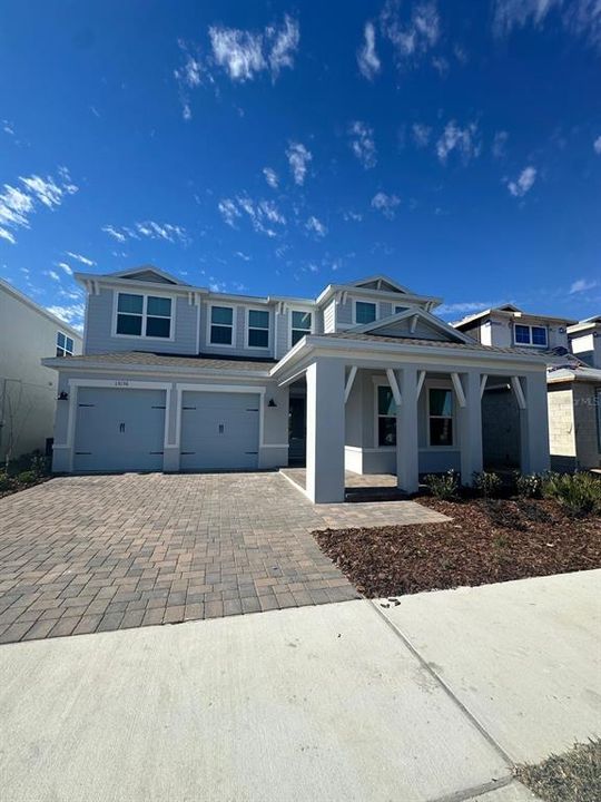 Vendido Recientemente: $709,754 (5 camas, 4 baños, 3719 Pies cuadrados)