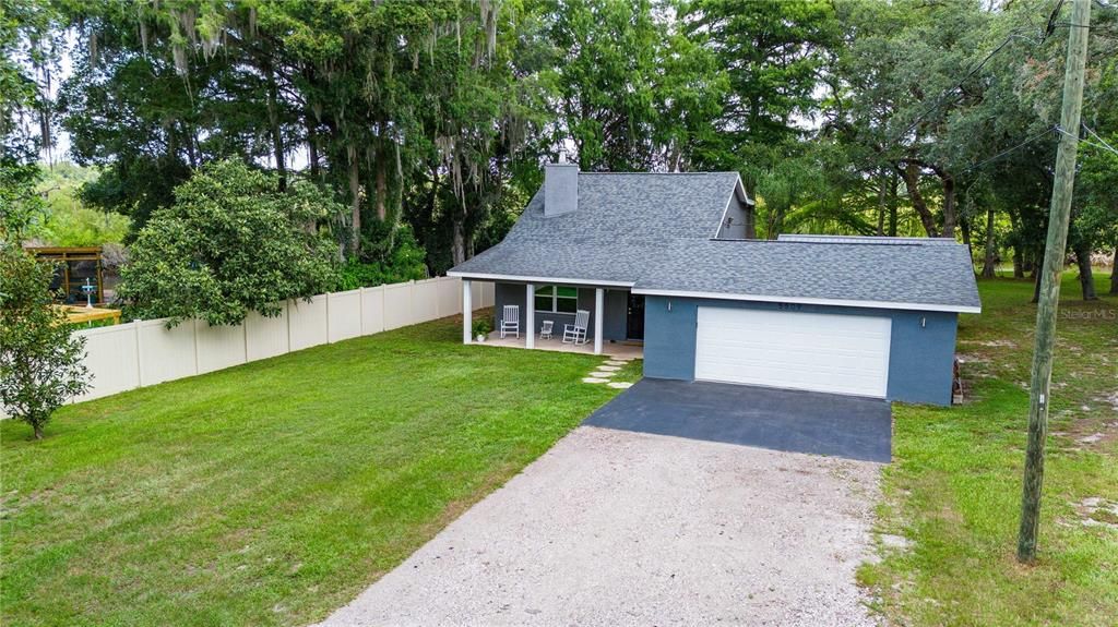 Recently Sold: $369,000 (2 beds, 2 baths, 1384 Square Feet)