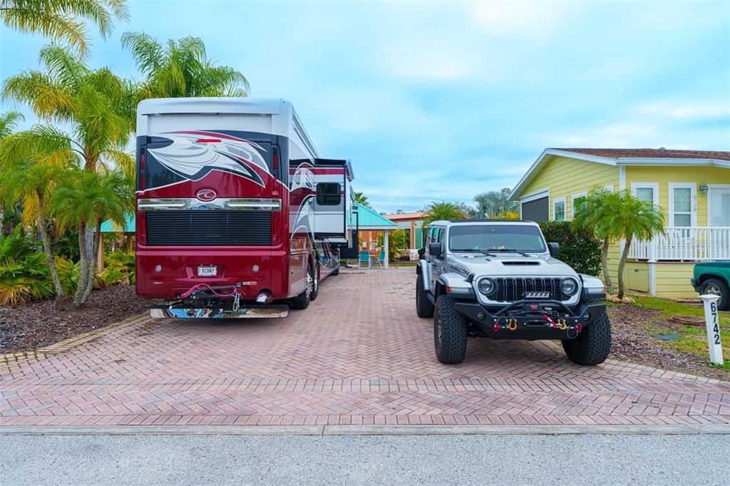 For Sale: $214,500 (0.07 acres)