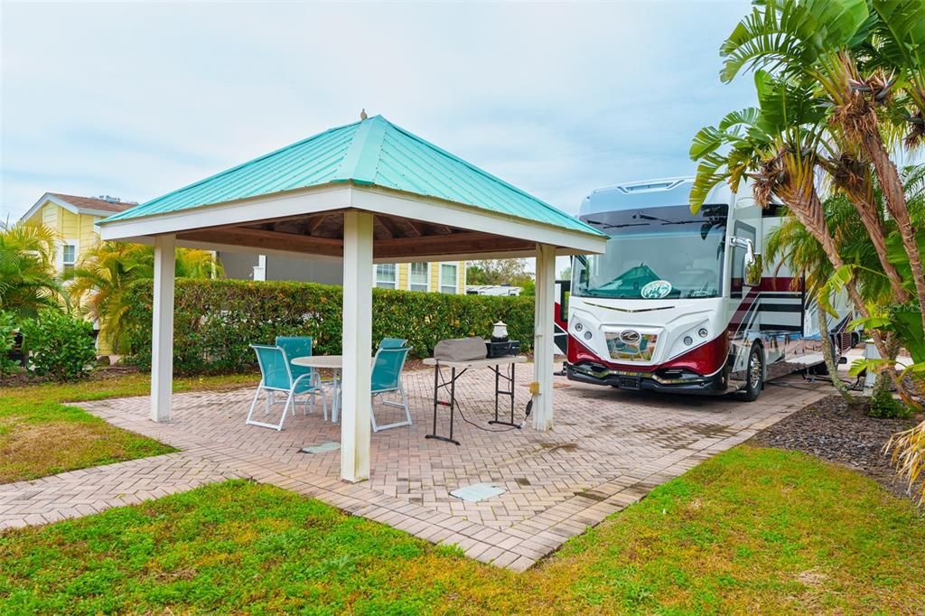 For Sale: $214,500 (0.07 acres)