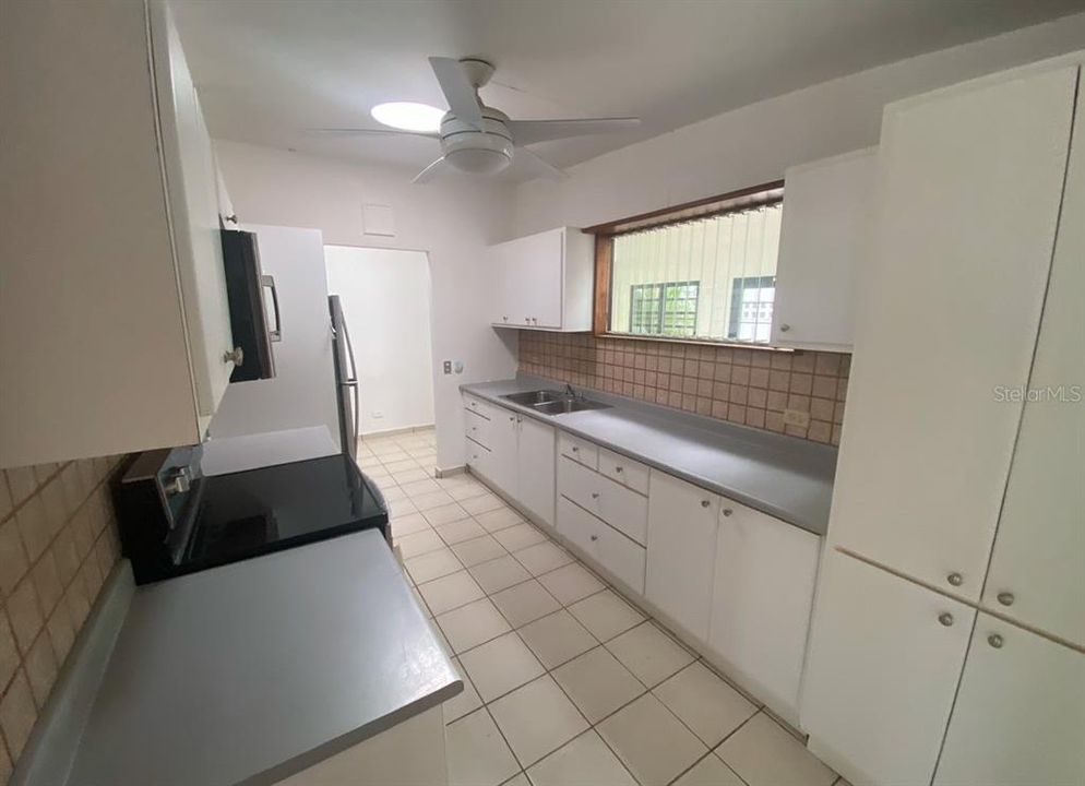 В аренду: $2,900 (3 спален, 2 ванн, 2500 Квадратных фут)