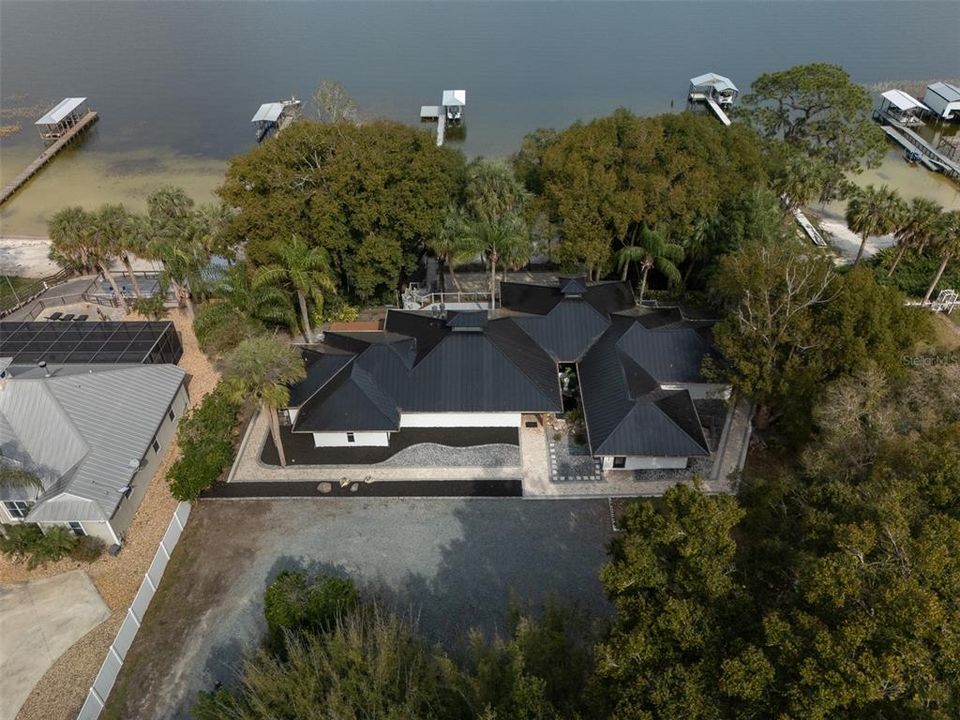 For Sale: $2,049,000 (3 beds, 4 baths, 4899 Square Feet)