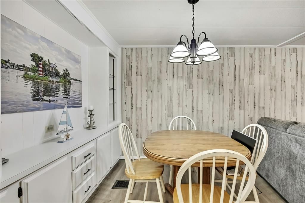 For Sale: $180,000 (2 beds, 2 baths, 1344 Square Feet)