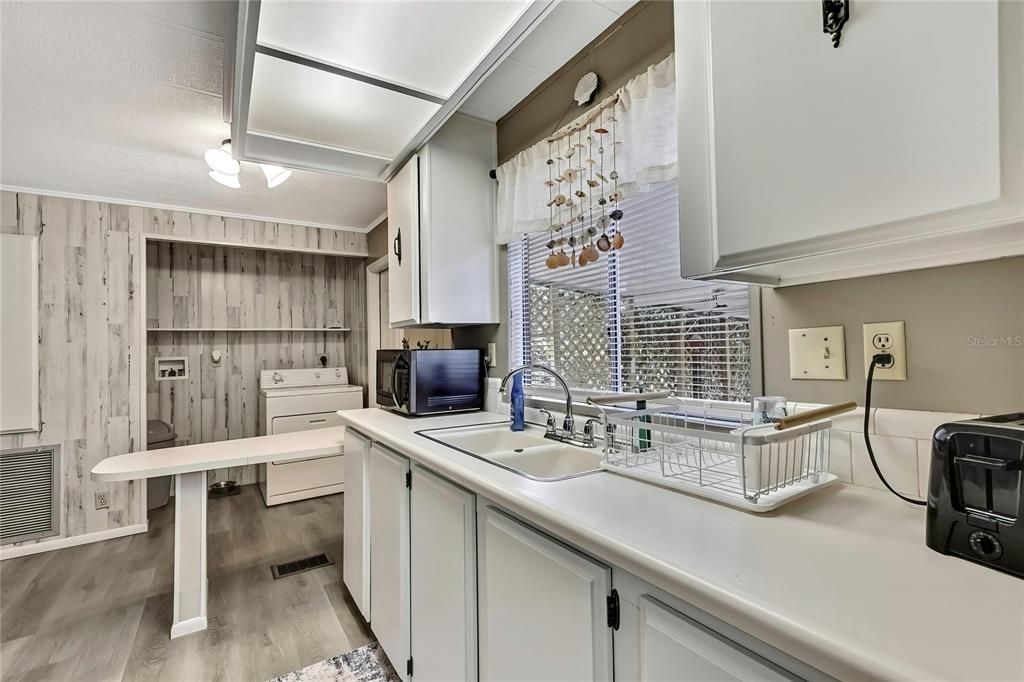 For Sale: $180,000 (2 beds, 2 baths, 1344 Square Feet)