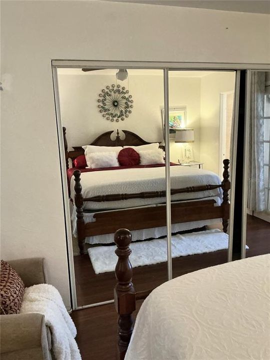 For Sale: $129,900 (2 beds, 2 baths, 835 Square Feet)