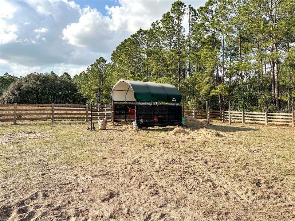 Active With Contract: $485,000 (3 beds, 2 baths, 2025 Square Feet)