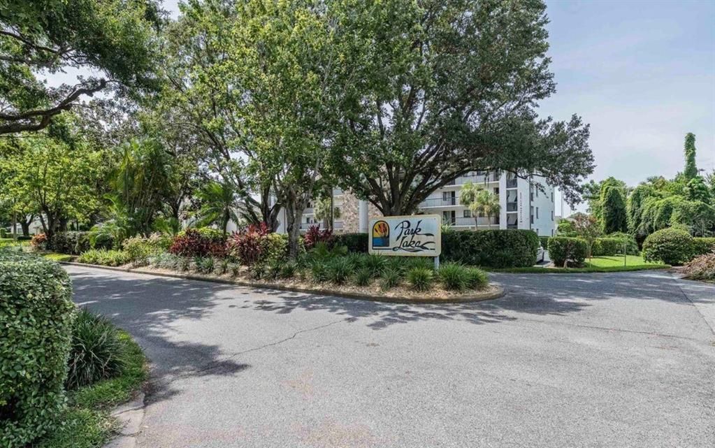 На продажу: $224,900 (2 спален, 2 ванн, 1281 Квадратных фут)