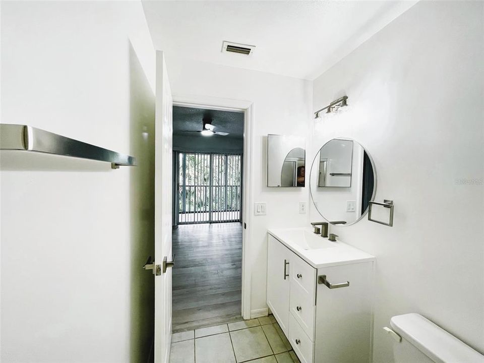 На продажу: $224,900 (2 спален, 2 ванн, 1281 Квадратных фут)