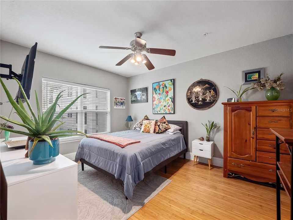 For Sale: $224,000 (2 beds, 2 baths, 1115 Square Feet)