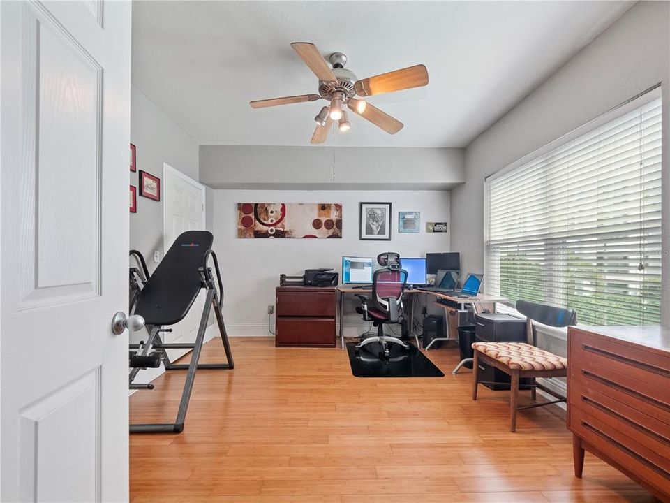 For Sale: $224,000 (2 beds, 2 baths, 1115 Square Feet)