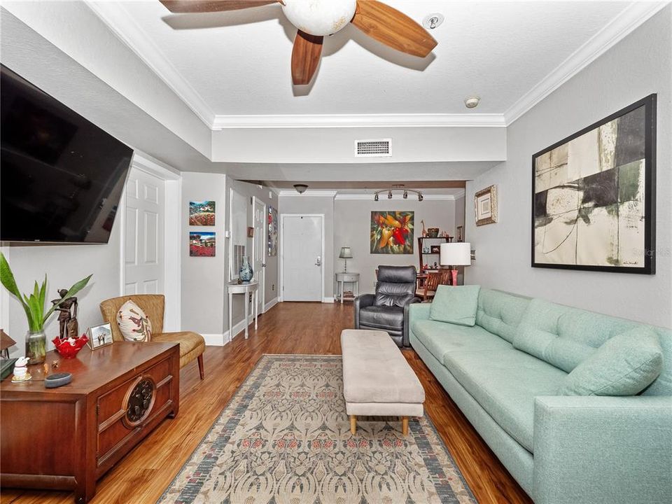 For Sale: $224,000 (2 beds, 2 baths, 1115 Square Feet)