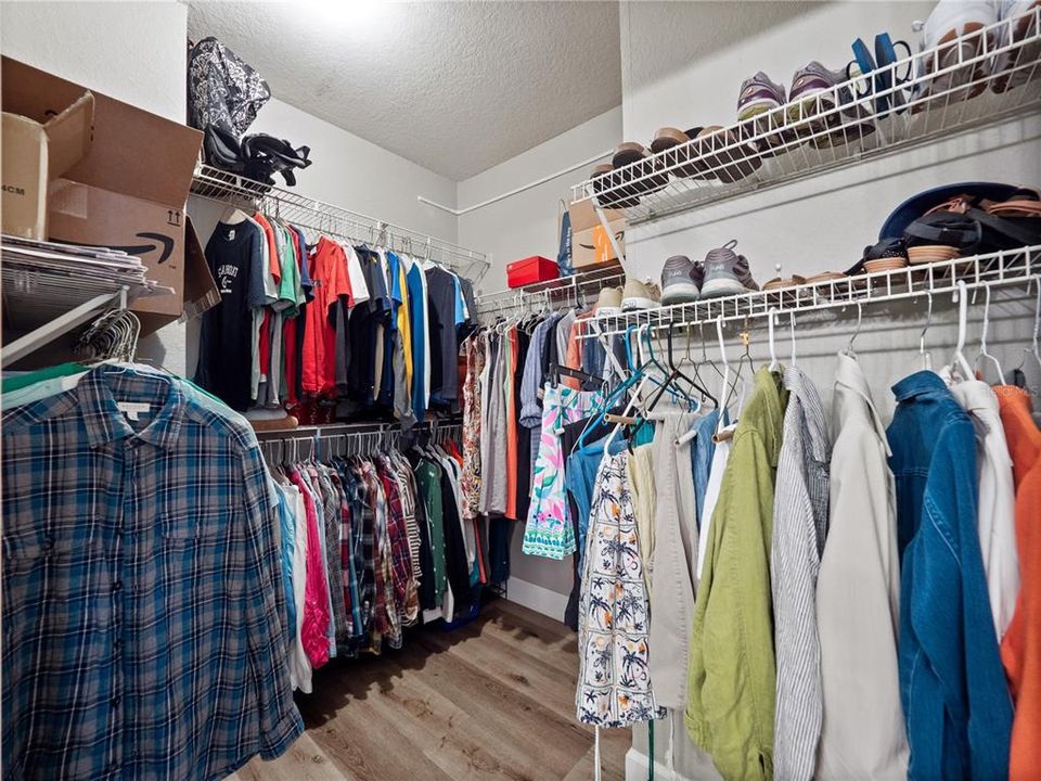 For Sale: $224,000 (2 beds, 2 baths, 1115 Square Feet)