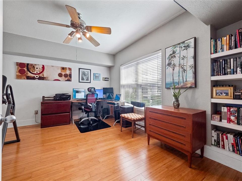 For Sale: $224,000 (2 beds, 2 baths, 1115 Square Feet)