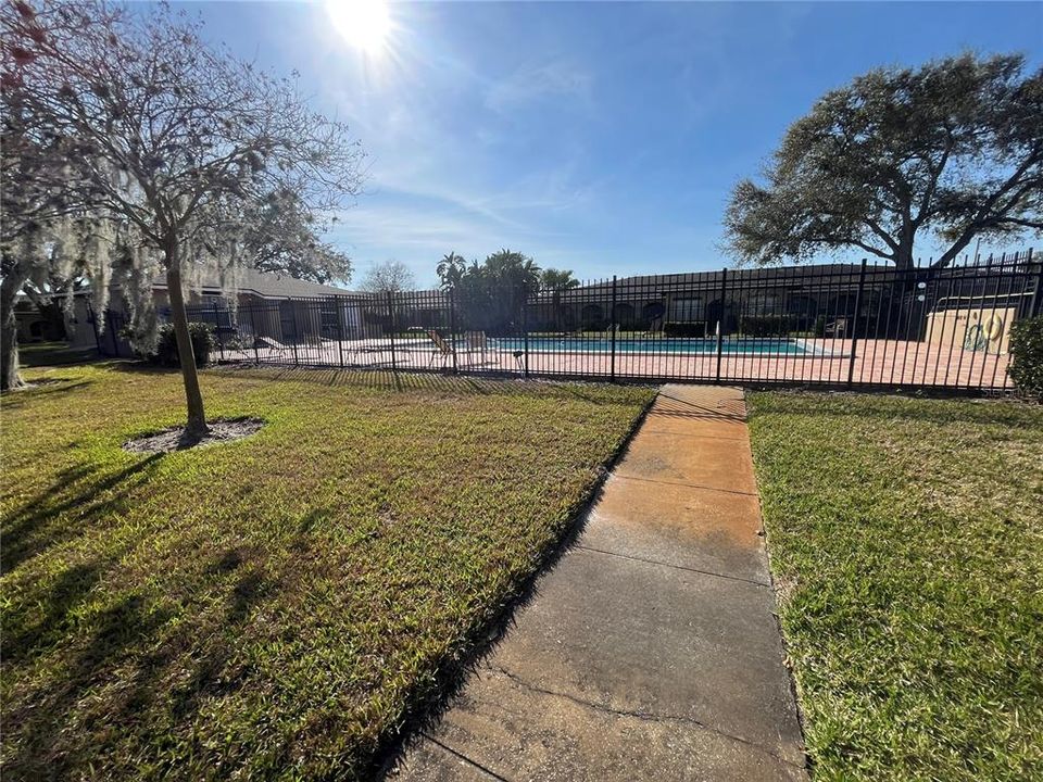 For Sale: $139,999 (1 beds, 1 baths, 722 Square Feet)