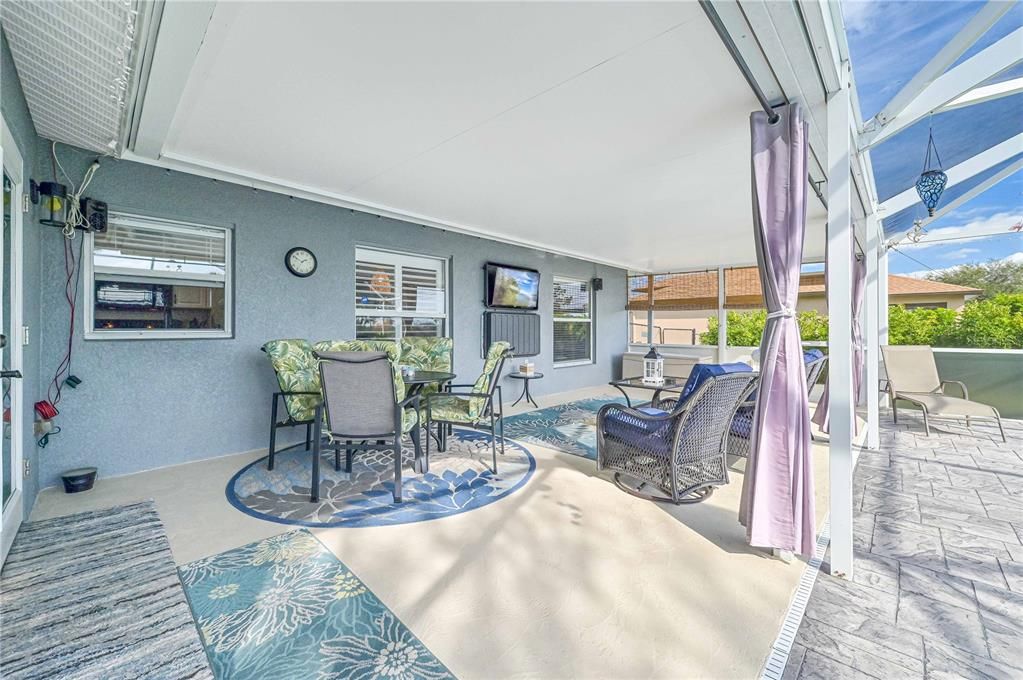 En Venta: $409,000 (3 camas, 2 baños, 1476 Pies cuadrados)