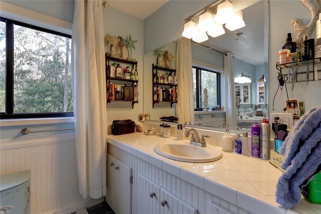 For Sale: $785,000 (3 beds, 2 baths, 2932 Square Feet)