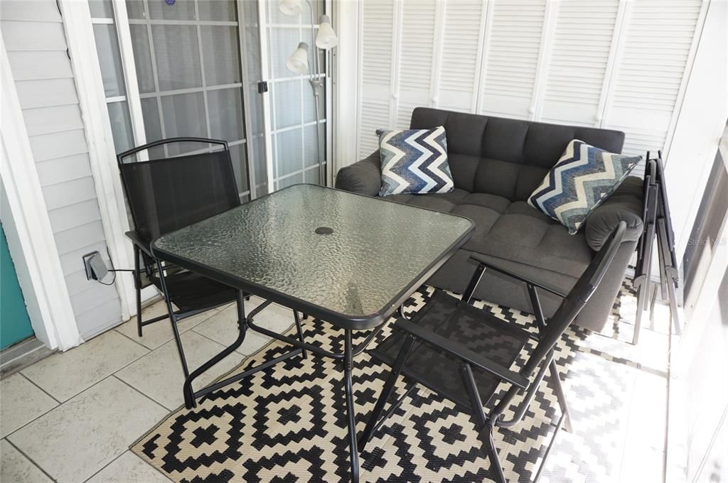 На продажу: $114,900 (0 спален, 1 ванн, 392 Квадратных фут)