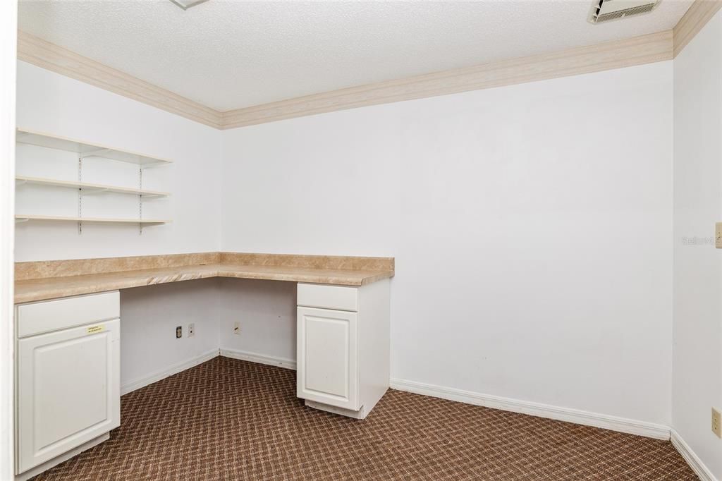 For Sale: $325,000 (0 beds, 0 baths, 1800 Square Feet)