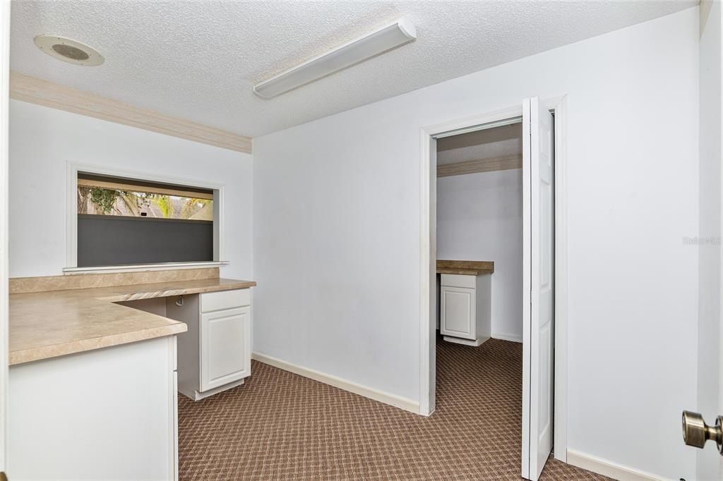 For Sale: $325,000 (0 beds, 0 baths, 1800 Square Feet)