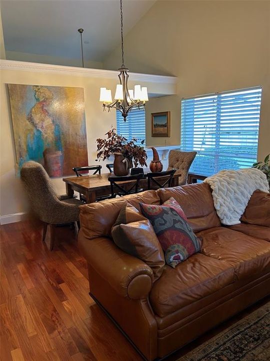 Active With Contract: $195,000 (2 beds, 2 baths, 1151 Square Feet)