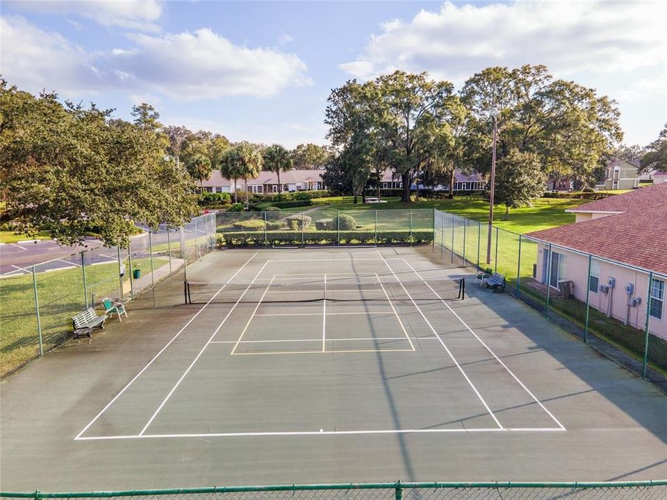 Active With Contract: $195,000 (2 beds, 2 baths, 1151 Square Feet)