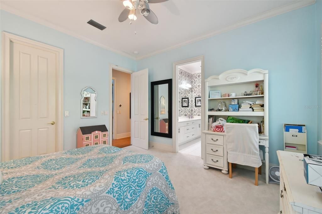 En Venta: $2,244,000 (6 camas, 5 baños, 5547 Pies cuadrados)