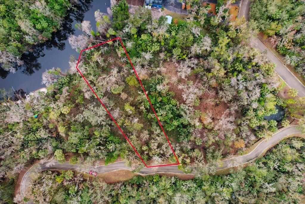 待售: $400,000 (1.40 acres)